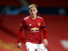 Donny van de Beek pushing for Manchester United Premier League start